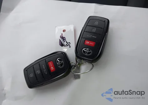 2025 Toyota Camry Xle из США, поврежденный, VIN 4T1DBADK1SU510054